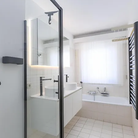 Twins - 0503 + Park. 10 *